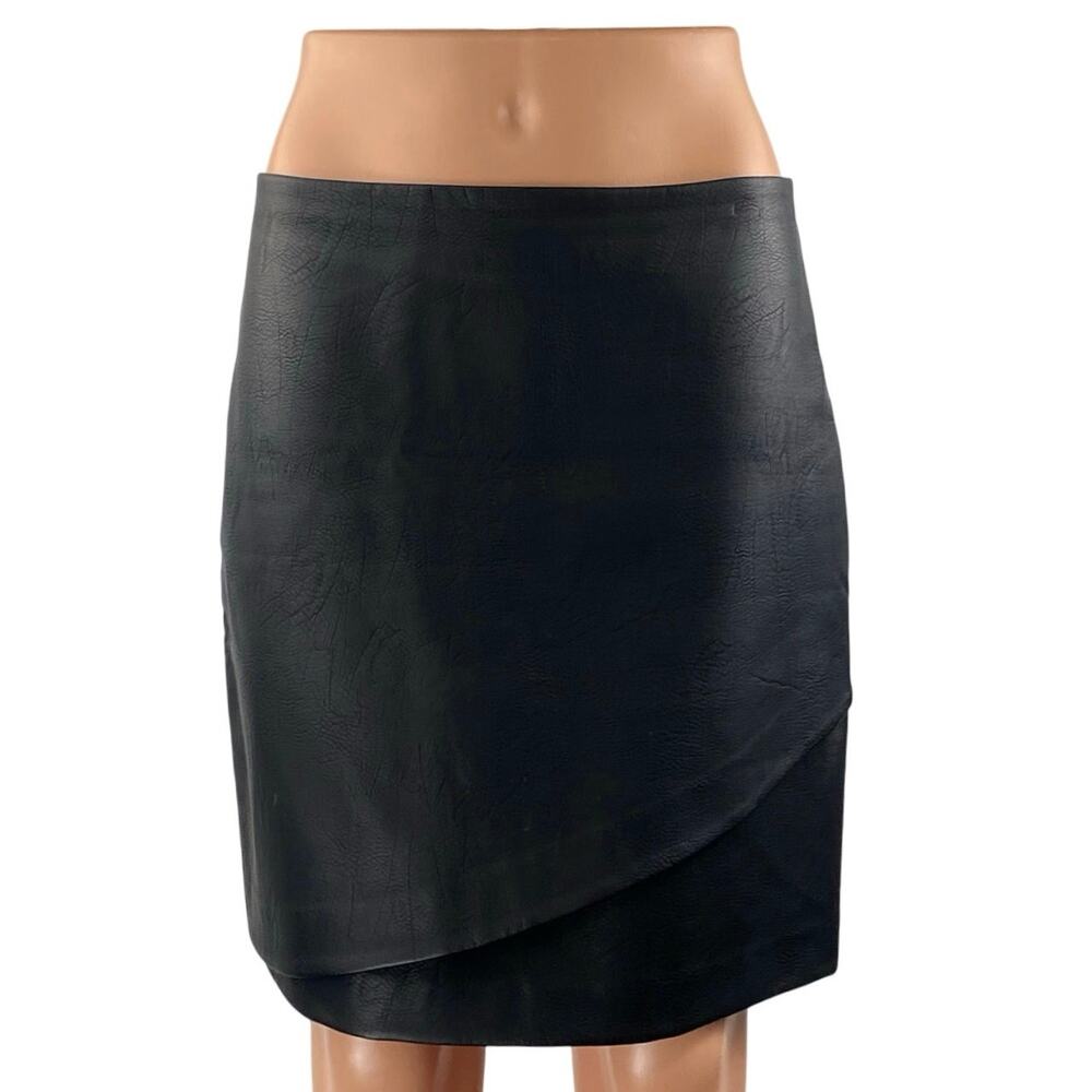 Club Monaco Women's Black Faux Leather Vegan Faux Wrap Pencil Mini Skirt Size 4